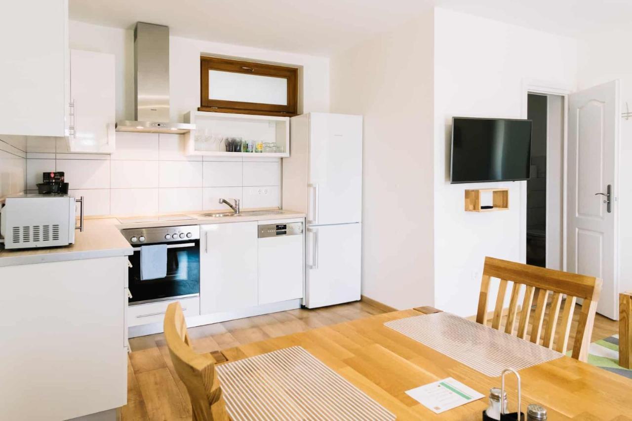 Diofa Apartman Keszthely Bagian luar foto