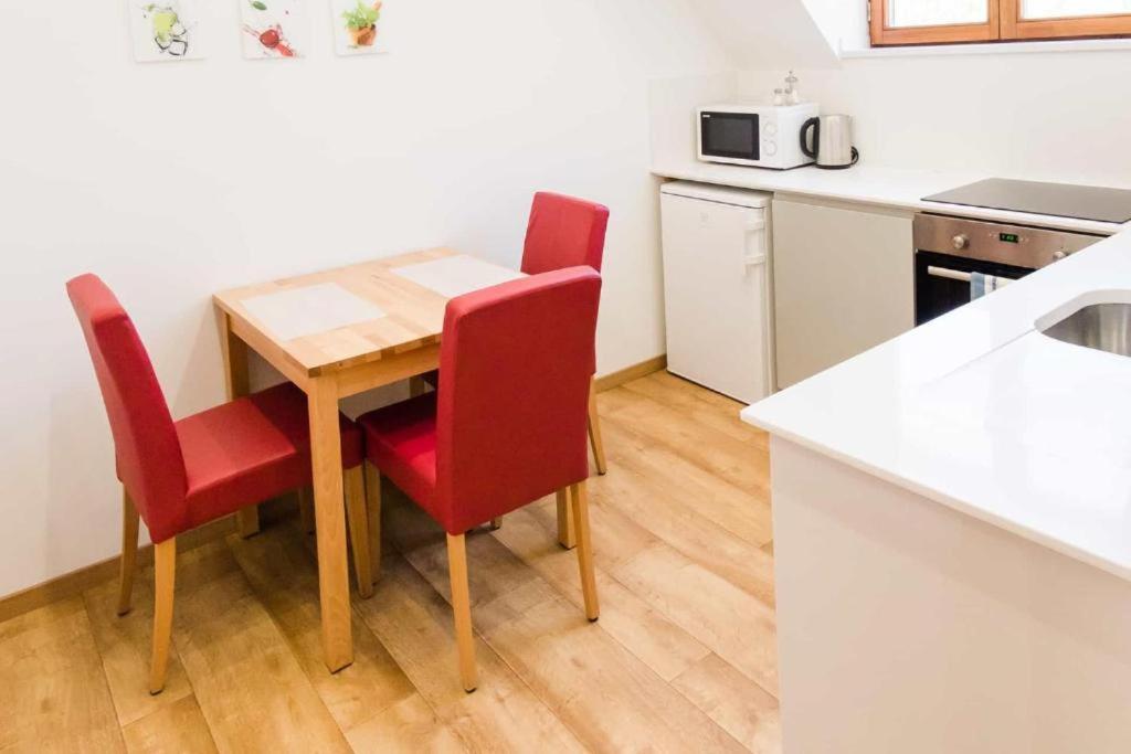 Diofa Apartman Keszthely Bagian luar foto